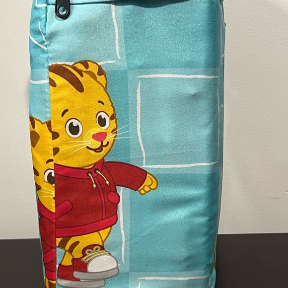 Daniel Tiger 4pc.toddler bedding set. Brand new. Sold out online and in stores. - Picture 4 of 4